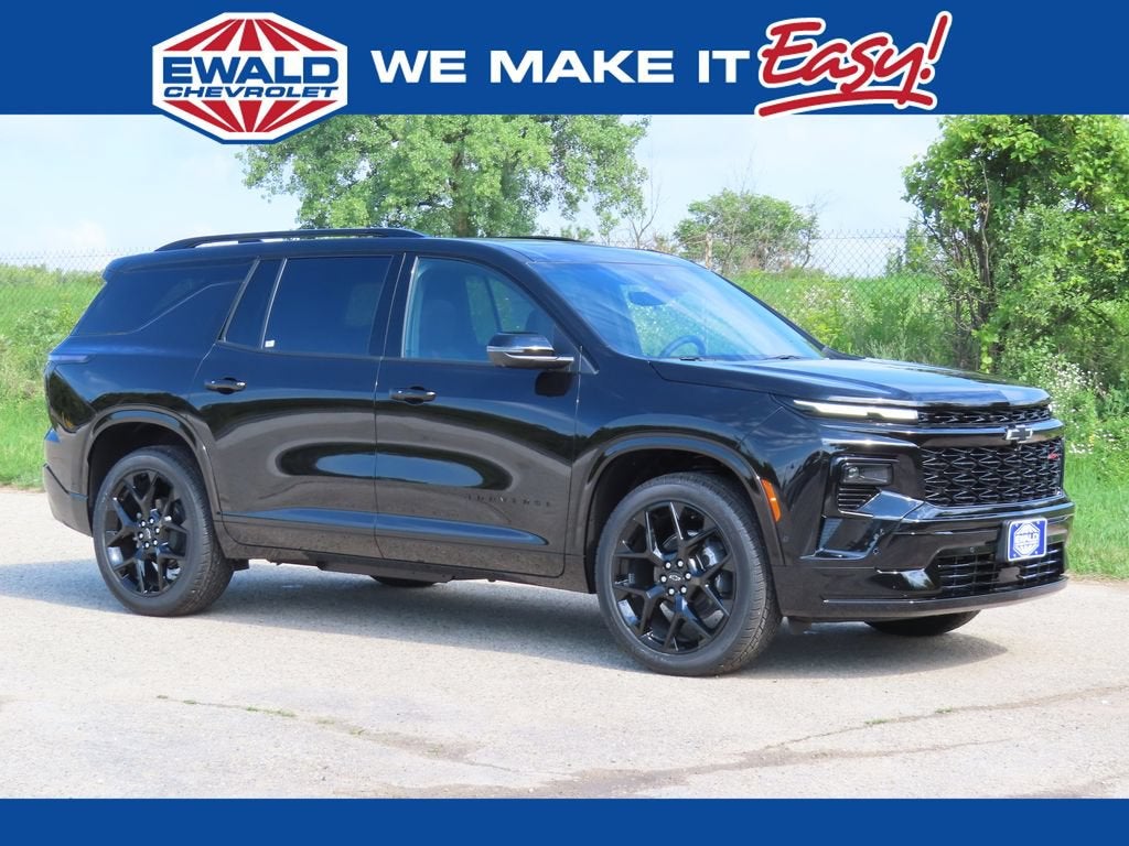 2026 Chevrolet Traverse RS in Mosaic Black Metallic — front three-quarter view