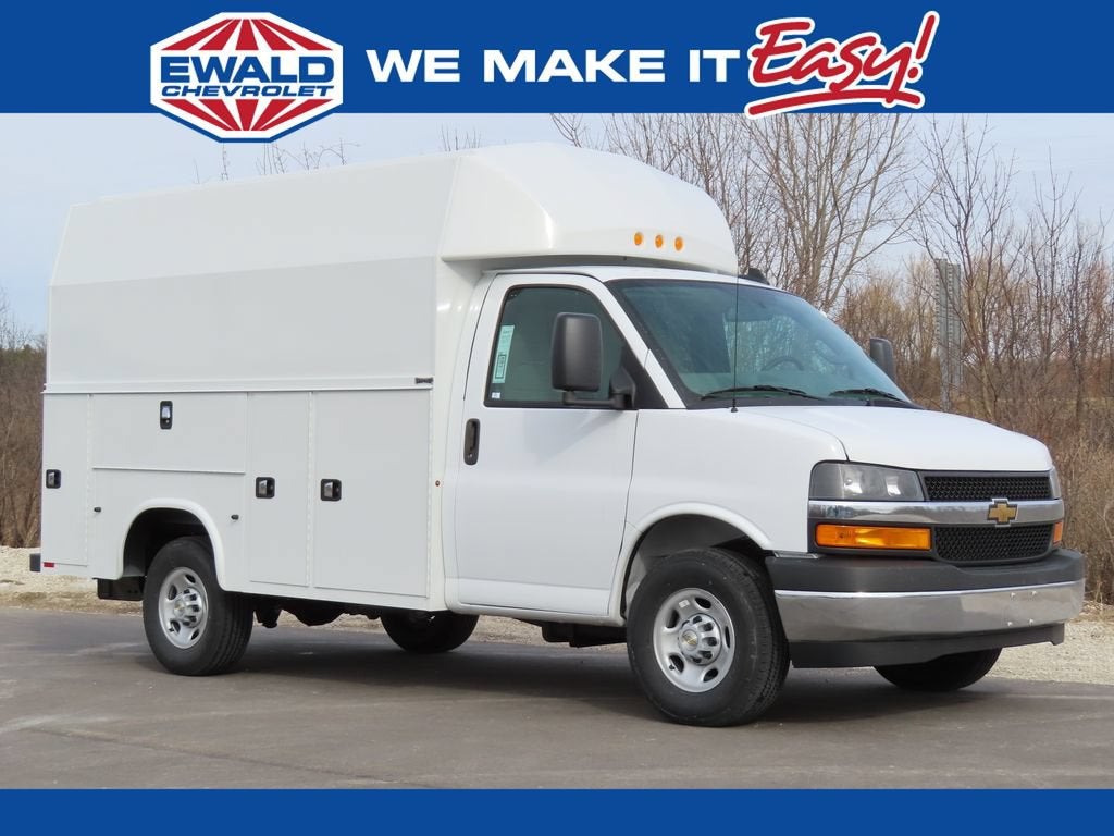 2026 Chevrolet Express Cutaway 3500